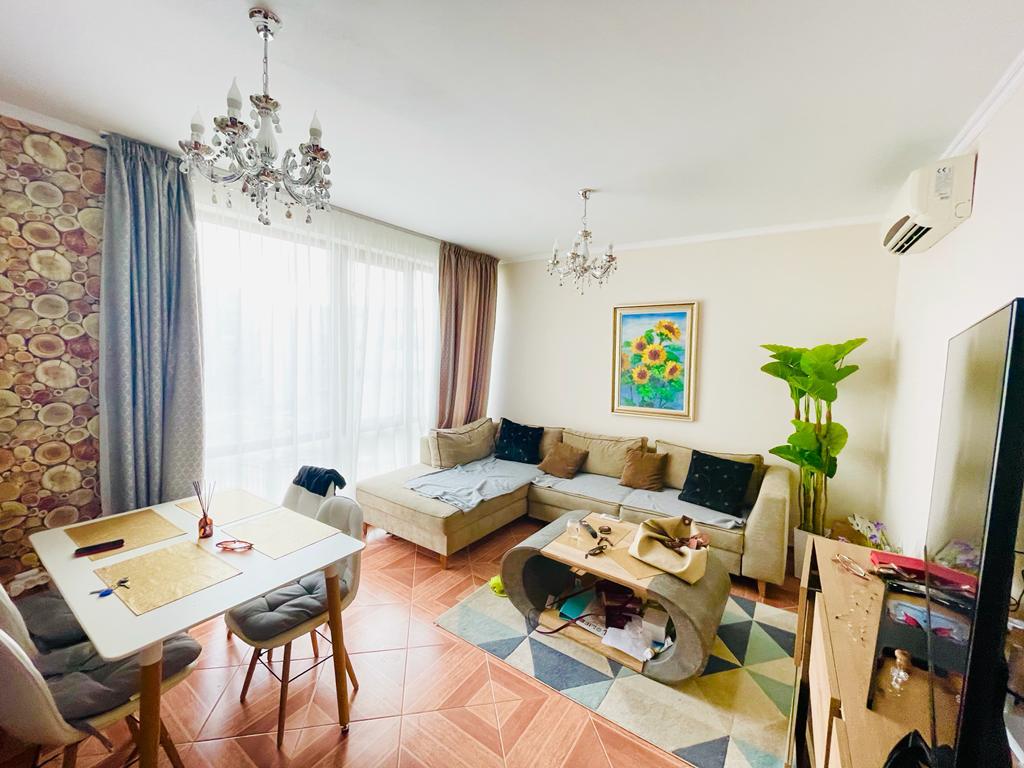 For Sale: Cozy, furnished apartment in Saint Vlas