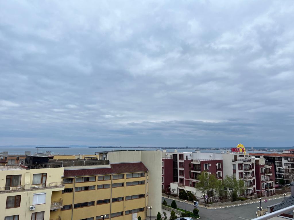 Продажа: Просторная трехкомнатная квартира с неповторимым панорамным видом на море